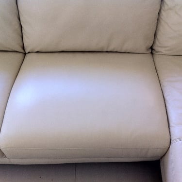 light beige leather sofa close up cleaned by professional leather cleaner