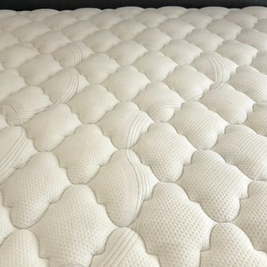 mattress cleaned of stains by a professional mattress cleaner in the adelaide hills
