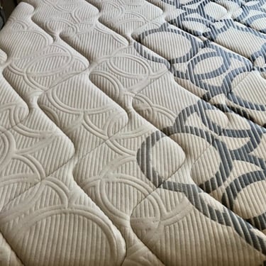 mattress previously with urine stain now cleaned after professional mattress cleaning