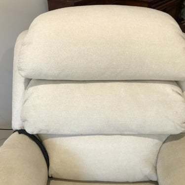 clean white recliner after an upholstery cleaning service