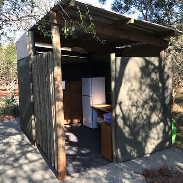 Private self catering kitchen for the en suite safari tents at Albizia camp in Hluhluwe