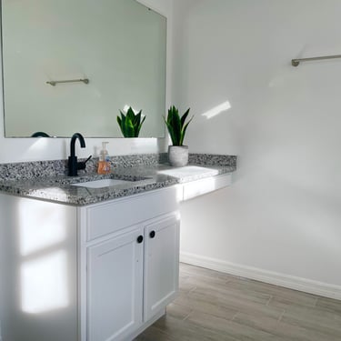 Utt Painting vanity repaint