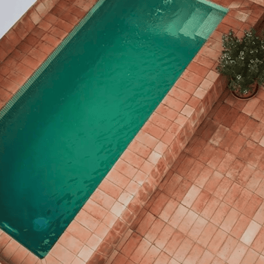 piscine-et-terre-cuite-artisanale-14x28x1-9-cm