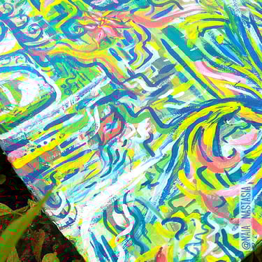 peinture aux couleurs vives entre abstrait et concret, avec fleurs cascade et perroquets