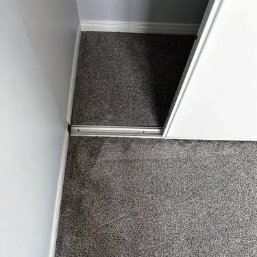 Melford carpet installed in a bedroom with closet in Talbot, London – soft and durable carpet flooring. London, On