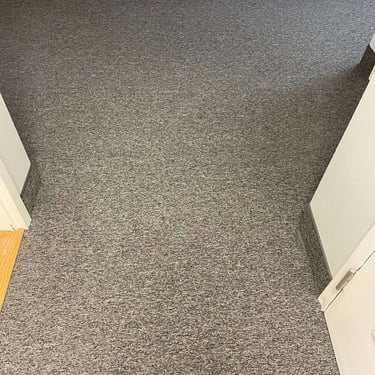 Streaming Aspect commercial carpet in rehab center room, London Ontario – durable healthcare facility carpet.