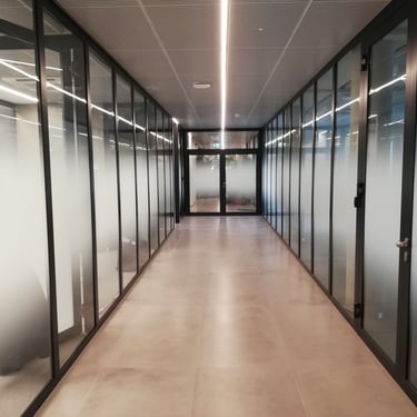 Pertvaru dekoras, matine plevele biurui, ofisui, reklama