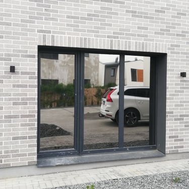 Veidrodine plevele mamams ir biurams. Tonuota plevele langams