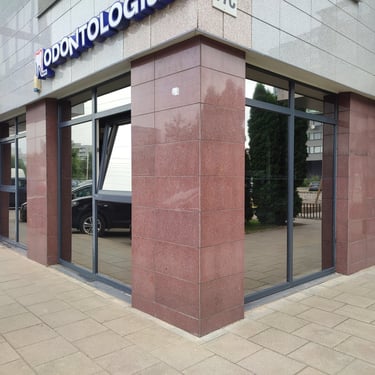 Veidrodine plevele mamams ir biurams. Tonuota plevele langams