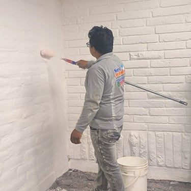 pintor de casas serviacabados trabajando cerca de tí en Quito