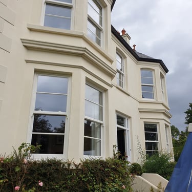 Full house traditional sash window replacement in Belfast