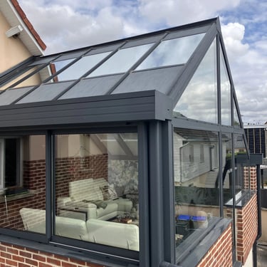 Entretien régulier de véranda par nord vitres dans le Valenciennois – vitres et encadrements nettoyés