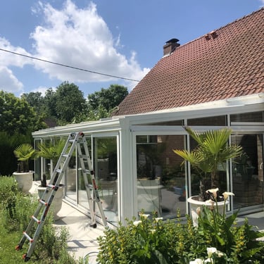 Nettoyage complet de véranda par nord vitres à Valenciennes – vitres impeccables et finitions propres