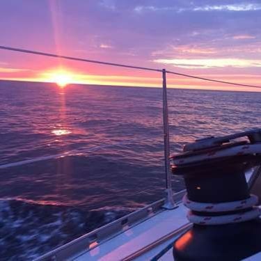 Coucher de soleil en navigation