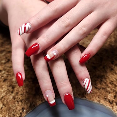Christmas theme nail art by Alex at The Nail Witchery