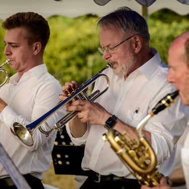 Flax on Sax, an open air concert in Duxford. Author: Slawek Dejneka