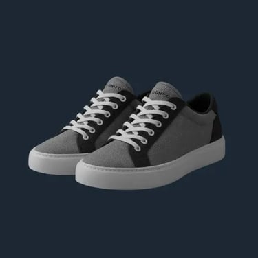Sneakers dari kain kanvas polyester SIGNIFO tema Monokrom Elegan.