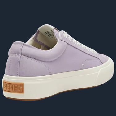Detail The Dreamscape Sneaker dari kanvas SIGNIFO berwarna Kacang Tanah