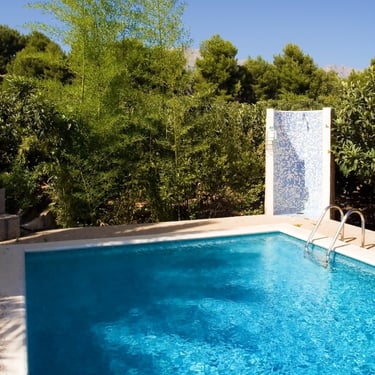 Proceso de construcción de piscina paso a paso