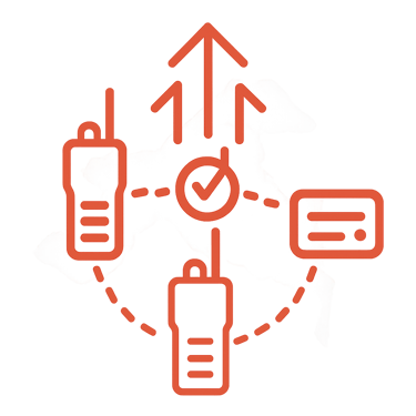 Icono de radios conectados sobre un mapa con flechas de expansión, representando crecimiento de red