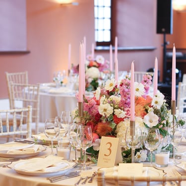 Vestuvių dekoratorė floristė Arkangelo konferenciju centras floristikos ir dekoro paslaugos