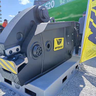 Hydraulické nůžky na kolejnice