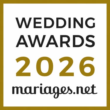 Mariages.net Wedding Awards 2026 logo badge featuring gold and black text on a white background.