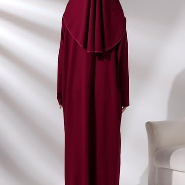 habit rouge de dos