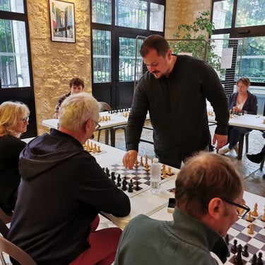 Dino Milanovic simultanée déchecs à lalbenque 15