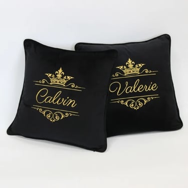 Juodos siuvinėtos pagalvėlės su vardu