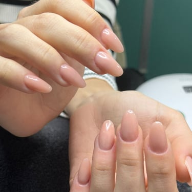 Manicura en Barcelona, salón de uñas en Barcelona, mejor salón de uñas en Barcelona, uñas acrílicas, nail art, gel x