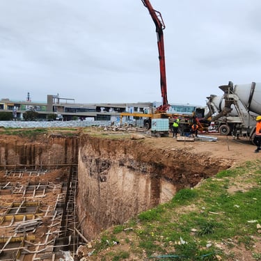 Béton et ferraillage — Mall Commercial