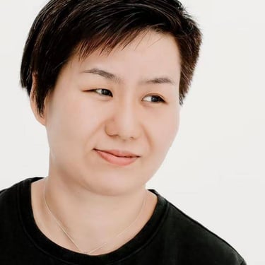 Wei, Sydney local, professional headshot for her emotional release QHHT and quantum healing review