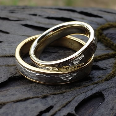 Alianza oro combinada martelé central bombé 4mm