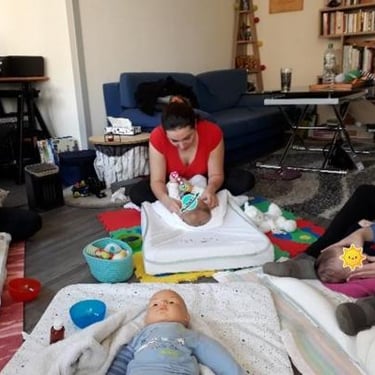 atelier de massage bébé à domicile