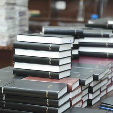 Free Bibles in Pakistan, Urdu Bibles, Thai bibles, Myanmar Bibles, Free Bibles, KMI Providing free Bibles