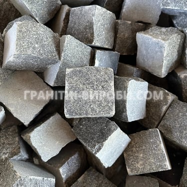 Колота гранітна бруківка габро 10*10*10