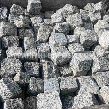 Колота гранітна бруківка покостівка 10*10*10