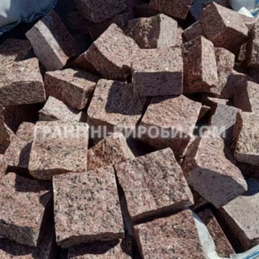Колота гранітна бруківка лізник 10*10*5
