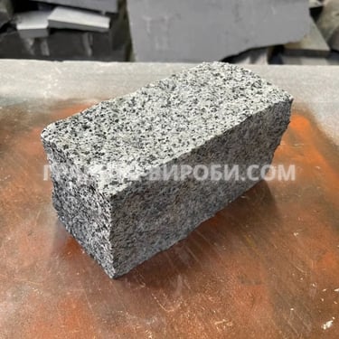 Колота гранітна бруківка покостівка 20*10*10