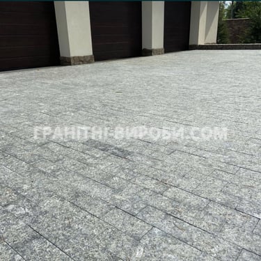 Пилена гранітна бруківка лабрадорит 20*10*5