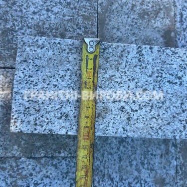 Пилена гранітна бруківка покостівка 20*10*5