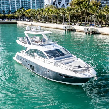 luxury yacht rental Miami Azimut 53 flybridge