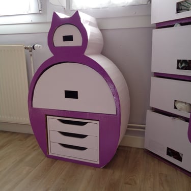 commode en carton chat 
