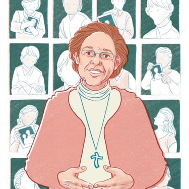 retrato de una mujer y atras hay otros retrator que son muy sutiles