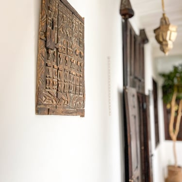 riad & spa à marrakech : portes traditionnelles marocaines