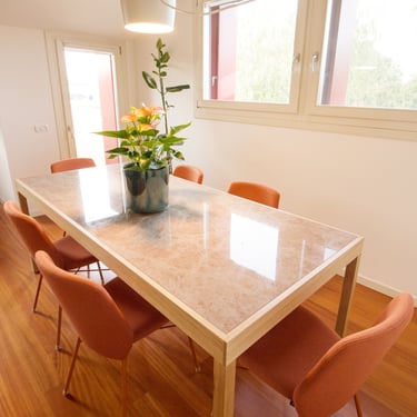 Giulia Sbrogiò | designer - tavolo in marmo - marmo e legno - tavolo in legno - calligaris - floss - soggiorno casa