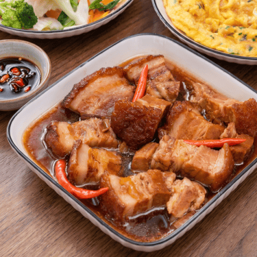 thịt kho tàu của tiệm cơm văn phòng, cơm gia đình