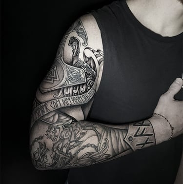Tatouage Ragnarok bras complet. Full arm Ragnarok tattoo.