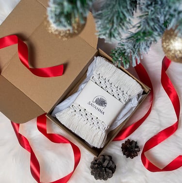 christmas present macrame table mat